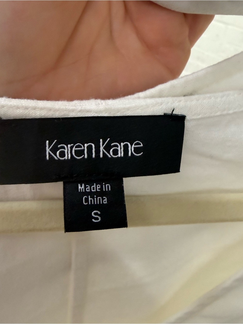 NWT Karen Kane White Linen Floral Cutout Blouse - Picture 8 of 8